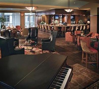 фото отеля Chateau on the Lake Resort Spa & Convention Center Branson