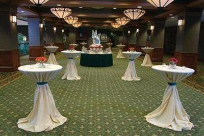 фото отеля Chateau on the Lake Resort Spa & Convention Center Branson