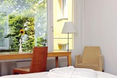 фото отеля Gartenhotel Altmannsdorf