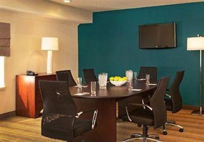 фото отеля Residence Inn Tysons Corner