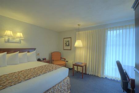 фото отеля BEST WESTERN at Historic Concord