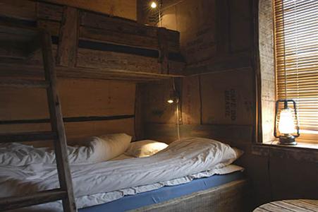 фото отеля Basecamp Trapper's Hotel