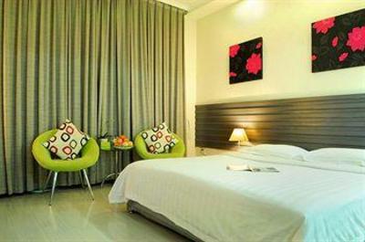 фото отеля Colorful Days Hotel