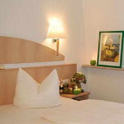 фото отеля Hotel & Gastehaus Krone Geiselwind