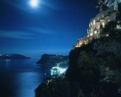 фото отеля Caesar Augustus Hotel
