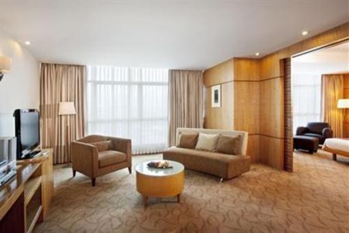 фото отеля Crowne Plaza Manila Galleria
