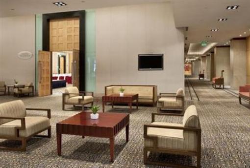 фото отеля Crowne Plaza Manila Galleria