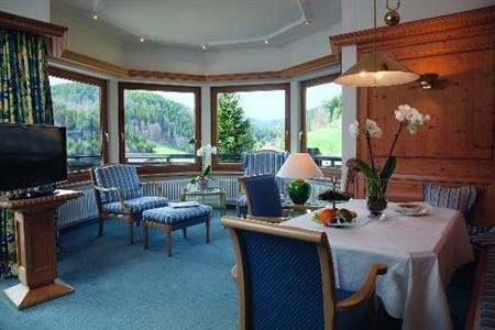 фото отеля Hotel Traube Tonbach