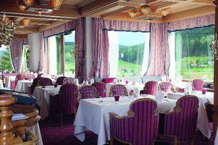 фото отеля Hotel Traube Tonbach