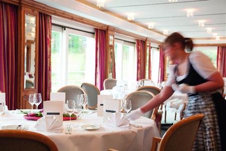 фото отеля Hotel Traube Tonbach