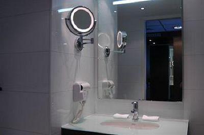 фото отеля Van Der Valk Hotel Amersfoort A1