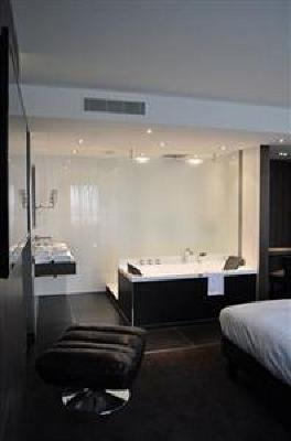 фото отеля Van Der Valk Hotel Amersfoort A1