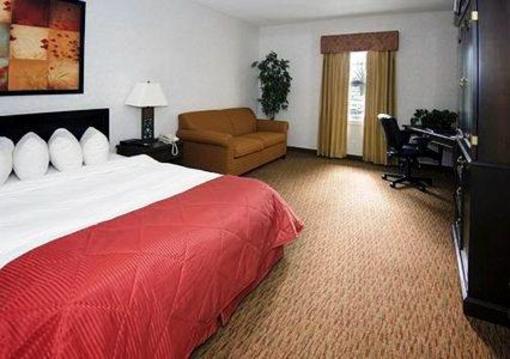 фото отеля Quality Inn Sarnia