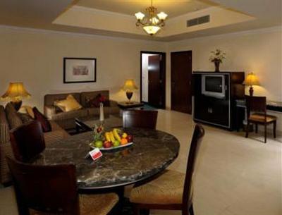 фото отеля Ramada Dammam Hotel and Suites