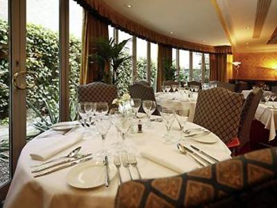 фото отеля Mercure York Fairfield Manor Hotel