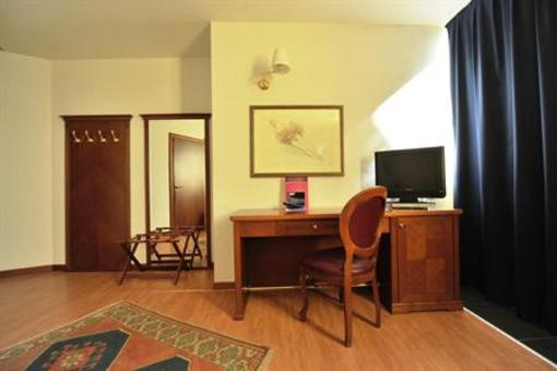 фото отеля Hotel Antares Villafranca di Verona