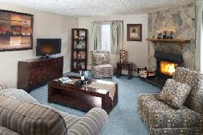 фото отеля Maligne Lodge