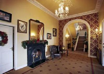 фото отеля Castle Oaks House Hotel