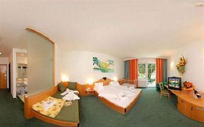 фото отеля Kinderhotel Semi