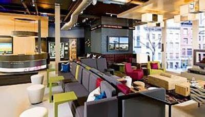 фото отеля aloft Portland Airport at Cascade Station