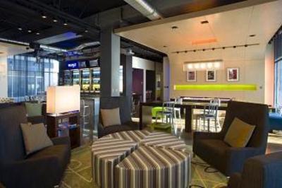 фото отеля aloft Portland Airport at Cascade Station