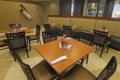 фото отеля Holiday Inn Augusta West