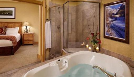 фото отеля Fairmont Heritage Place Franz Klammer Lodge