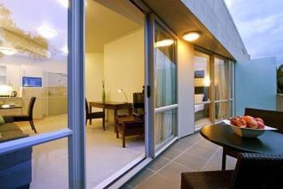 фото отеля Auckland Takapuna Oaks