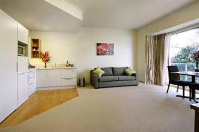 фото отеля Auckland Takapuna Oaks
