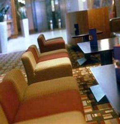 фото отеля The Normandy Hotel Renfrew (Scotland)