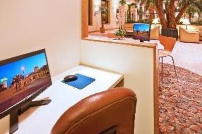 фото отеля Holiday Inn Express Chihuahua