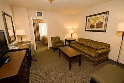 фото отеля Holiday Inn Hotel & Suites West Edmonton