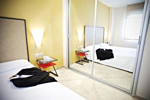 фото отеля AparTour Aljarafe