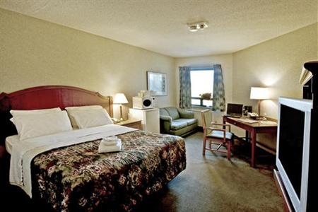 фото отеля Canadas Best Value Inn & Suites Miramichi