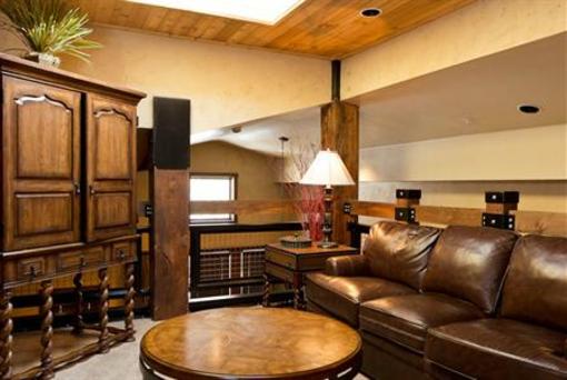 фото отеля Silver Baron Lodge