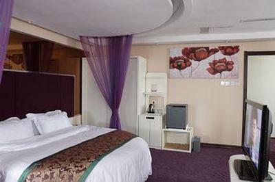 фото отеля Peninsula Harbor Hotel Qingdao Sifang