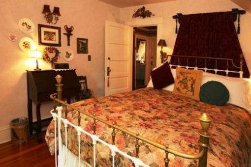 фото отеля Calderwood Inn