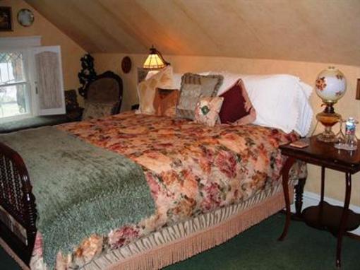 фото отеля Calderwood Inn
