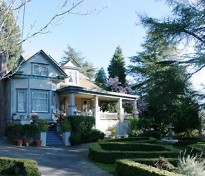 фото отеля Calderwood Inn