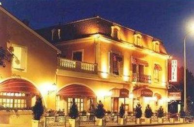 фото отеля Hotel Restaurant Le Terminus Senas