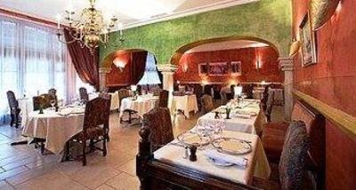 фото отеля Hotel Restaurant Le Terminus Senas