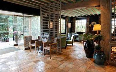 фото отеля Cazaudehore La Forestiere Hotel Saint-Germain-en-Laye