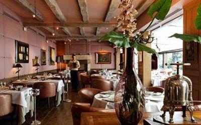 фото отеля Cazaudehore La Forestiere Hotel Saint-Germain-en-Laye