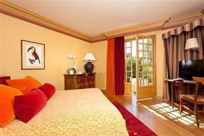 фото отеля Cazaudehore La Forestiere Hotel Saint-Germain-en-Laye