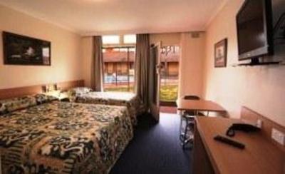 фото отеля Sovereign Inn Cowra