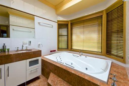 фото отеля Noonaweena Accommodation