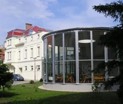 фото отеля Hotel Zimni Lazne