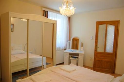 фото отеля Apartmanhaz Cedrus