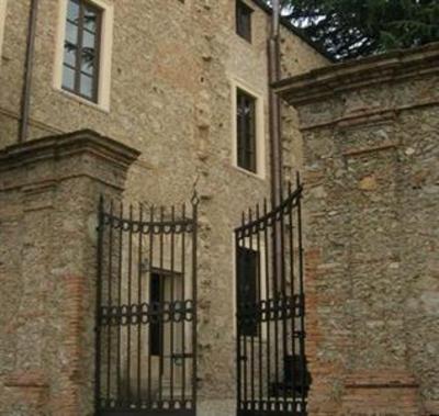 фото отеля Palazzo Verga Bed and Breakfast Cotronei
