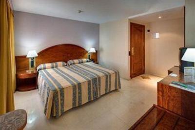 фото отеля Hotel Reina Cristina Teruel